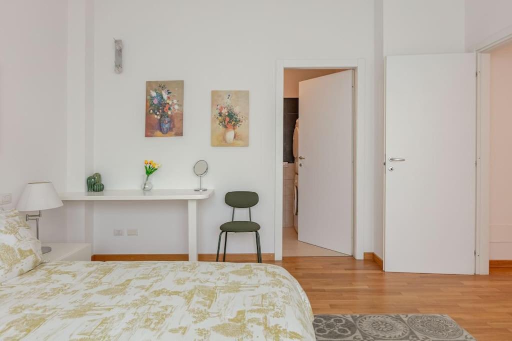 Bright & Cozy, Easy To Reach In * Florenz
